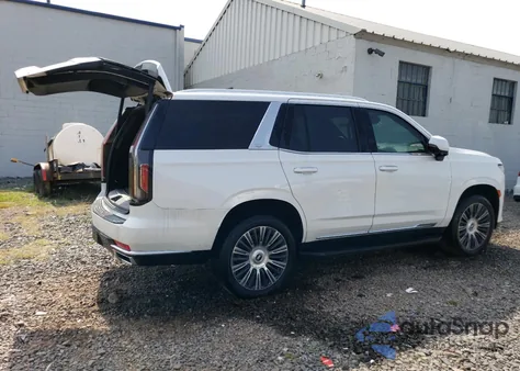 2021 Cadillac Escalade Luxury z USA, uszkodzony, nr VIN 1GYS4AKL1NR109381